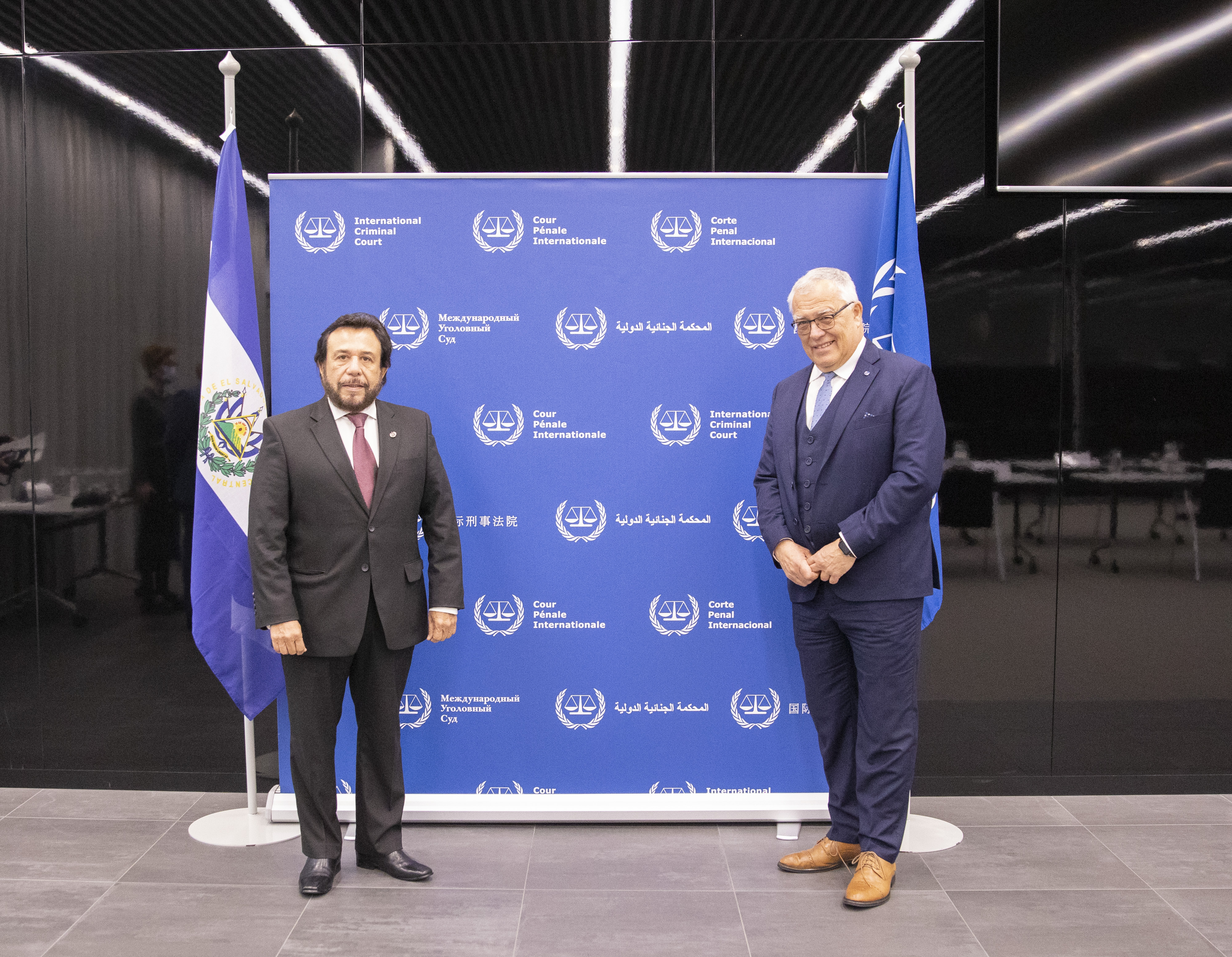 ICC President Judge Piotr Hofmański and Vice President of El Salvador H.E. Mr Félix Ulloa at ICC premises on 22 October 2021 ©ICC-CPI