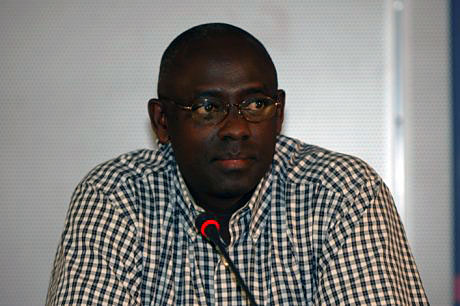 Judge Johnston Busingye presenting the ICC-OTP Guest Lecture at the interim seat of the Court on 6 December 2006.
