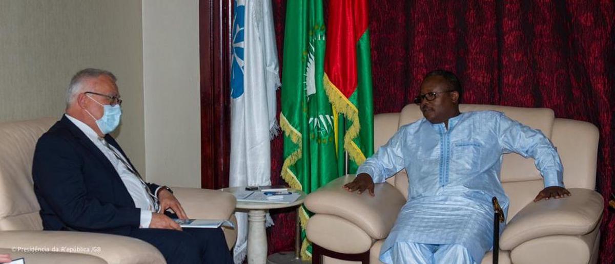 ICC President Piotr Hofmański met with President of the Republic of Guinea-Bissau Umaro Sissoco Embaló on 19 April 2022 ©Presidencia de Republica/ GB