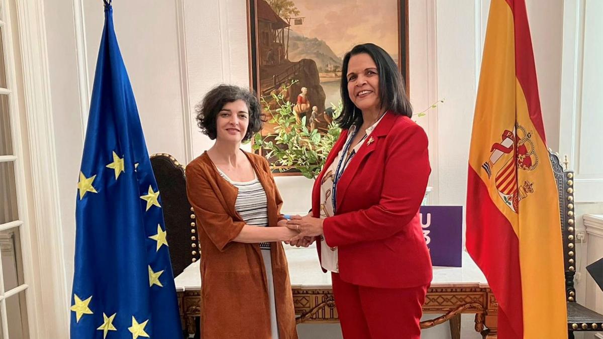 Photo: H.E. Consuelo Femenía Guardiola, Ambassador of the Kingdom of Spain to the Kingdom of the Netherlands and Minou Tavárez Mirabal, Chair of the Board of Directors of the Trust Fund for Victims at the International Criminal Court