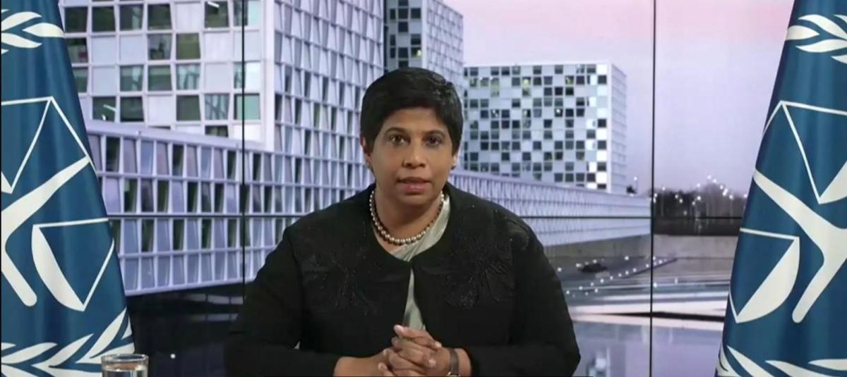 Le 22 mai 2026, la procureure adjointe de la CPI, Mme Nazhat Shameem Khan, a informé le Conseil de sécurité de l’ONU à distance depuis La Haye, à propos de la première audience de confirmation des charges dans la Situation en Libye. 