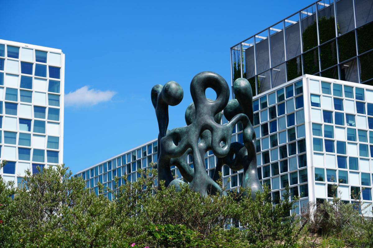 Artwork donated by Uruguay to the Court